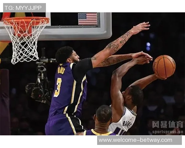 文班谈盖帽纪录:非刻意追求而是专注于本职工作 文班谈盖帽纪录:非刻意追求而是专注于本职工作