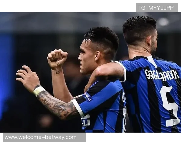 埃斯波西托称赞劳塔罗的领导力与关怀深表感激